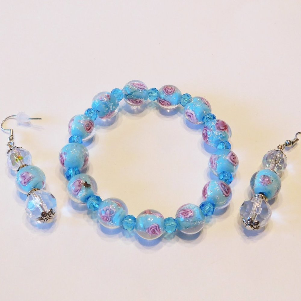 Handmade Blue Floral Stretch Bracelet &  Earrings - 7.5"
